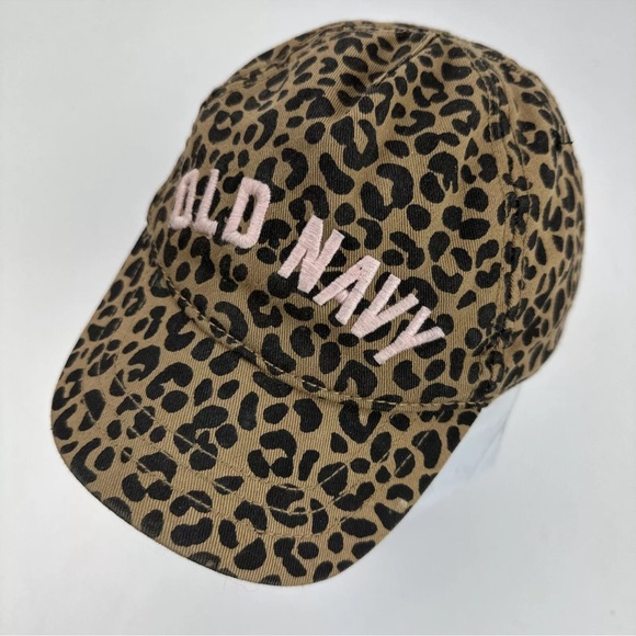 Old Navy Other - Old navy leopard print bell cap